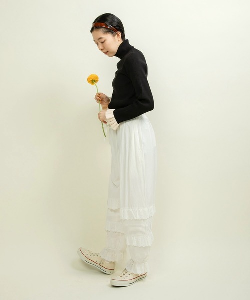 CHILD WOMAN（チャイルドウーマン）の「もちもち袖口フリル アイレットリブタートル（ニット/セーター・レディース・ブルー/ブラック系その他/アイボリー/その他/レッド/ネイビー/ブラック・FREE）」の20枚目の写真