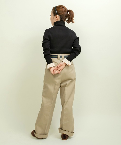 CHILD WOMAN（チャイルドウーマン）の「もちもち袖口フリル アイレットリブタートル（ニット/セーター・レディース・ブルー/ブラック系その他/アイボリー/その他/レッド/ネイビー/ブラック・FREE）」の14枚目の写真