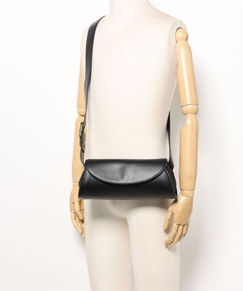 セール】レザータッチワイドフラップショルダーバッグ