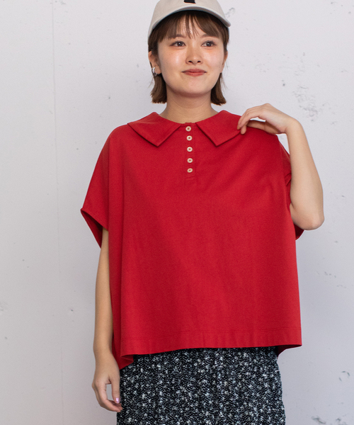 POU DOU DOU(プードゥドゥ)の「並びボタン衿付きトップス(Tシャツ/カットソー・レディース・レッド/オフホワイト/ネイビー/ブラウン・M)」の5枚目の写真