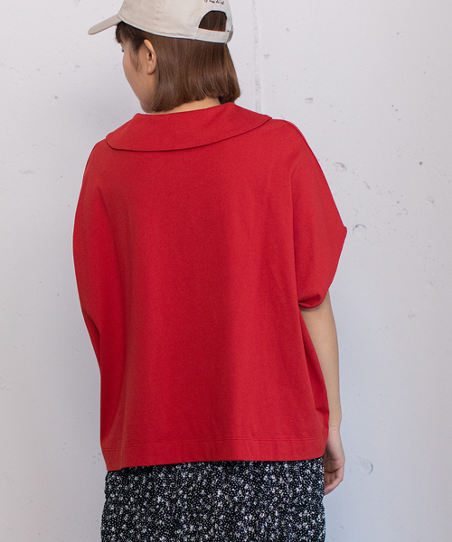 POU DOU DOU(プードゥドゥ)の「並びボタン衿付きトップス(Tシャツ/カットソー・レディース・レッド/オフホワイト/ネイビー/ブラウン・M)」の7枚目の写真