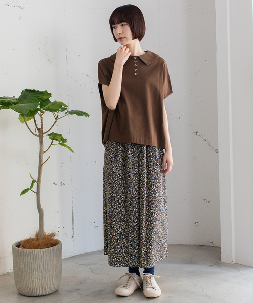POU DOU DOU(プードゥドゥ)の「並びボタン衿付きトップス(Tシャツ/カットソー・レディース・レッド/オフホワイト/ネイビー/ブラウン・M)」の17枚目の写真