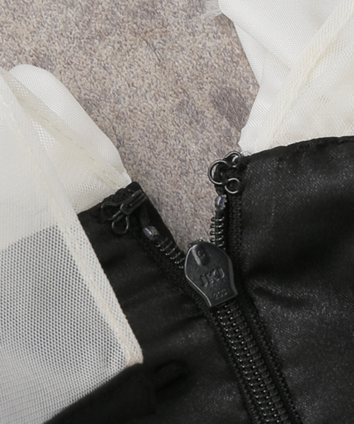 La TOTALITE(ラトータリテ)の「フリルバイカラードレス(ドレス・レディース・ブラック・FREE)」の11枚目の写真