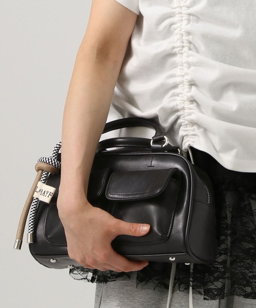 BAYFLOW（ベイフロー）の「[500mlのペットボトルが入る]チャーム付きＷポケットボストン（ボストンバッグ・レディース・ブラック/アイボリー/ブラウン・FREE）」の21枚目の写真