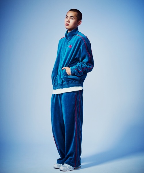 Kappa(カッパ)の「ベロアトラックジャケット(その他アウター・メンズ・ブルー/ブラック・X-LARGE/LARGE/MEDIUM)」の3枚目の写真