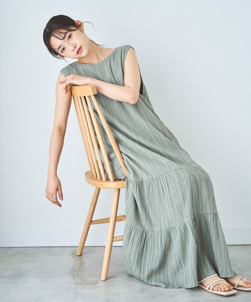 Rene 麻ベージュティアードワンピース Rene 麻ベージュティアードワンピース