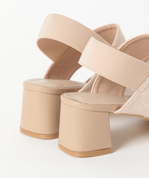Elura(エルーラ)の「ゴムベルトヒールサンダル(サンダル・レディース・ブラック/ベージュ・LARGE/MEDIUM/SMALL)」の12枚目の写真