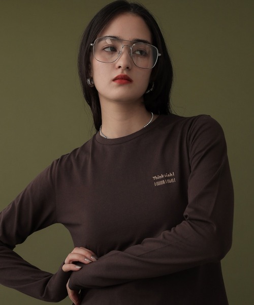 DISPATCHER NO.8(ディスパッチャーナンバーエイト)の「メッセージシシュウコンパクトロンTEE(Tシャツ/カットソー・レディース・オフホワイト/ブラウン/ライトグリーン・ONE SIZE)」の15枚目の写真