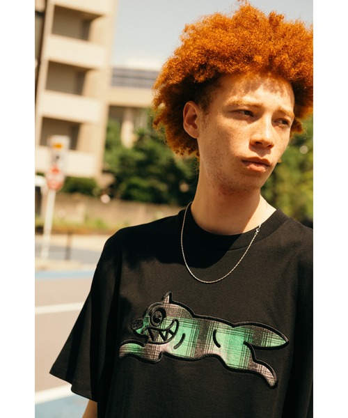 ICECREAM（アイスクリーム）の「APPLIQUE LOGO COTTON T-SHIRT RUNNING DOG（Tシャツ/カットソー・メンズ・ブラック×グリーン/ホワイト×ピンク・MEDIUM/LARGE/X-LARGE/SMALL）」の3枚目の写真