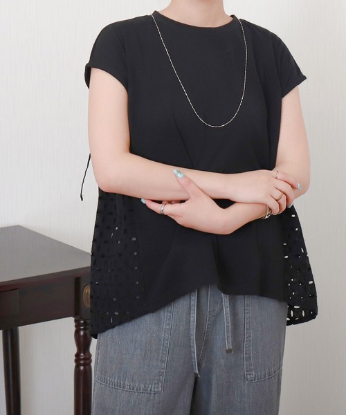 libelle more（リベル モア）の「サイド刺繍レース切替カットソー（Tシャツ/カットソー・レディース・ブルー/ブラック/イエロー/オフホワイト・L/M）」の3枚目の写真