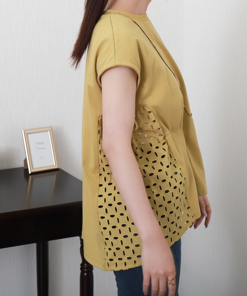 libelle more（リベル モア）の「サイド刺繍レース切替カットソー（Tシャツ/カットソー・レディース・ブルー/ブラック/イエロー/オフホワイト・L/M）」の6枚目の写真