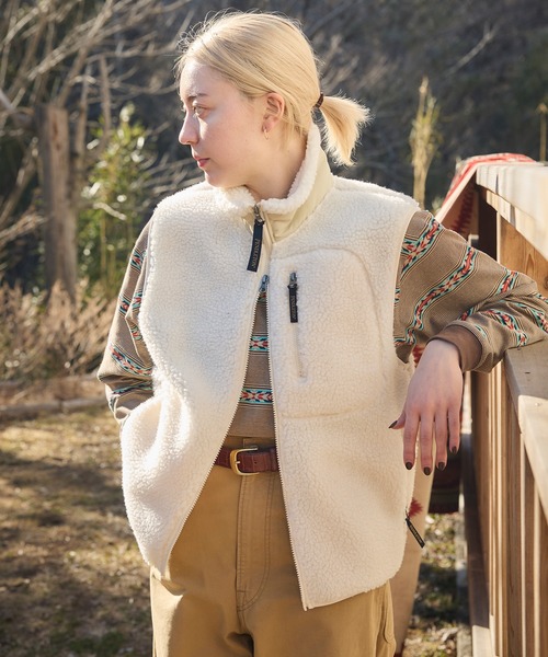 PENDLETON(ペンドルトン)の「PENDLETON/ペンドルトン ボアジャガードスタンドベスト(ベスト・メンズ・チャコールグレー/ブラック/アイボリー・LARGE/MEDIUM)」の5枚目の写真