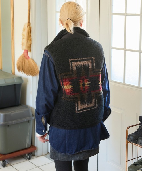 PENDLETON(ペンドルトン)の「PENDLETON/ペンドルトン ボアジャガードスタンドベスト(ベスト・メンズ・チャコールグレー/ブラック/アイボリー・LARGE/MEDIUM)」の12枚目の写真