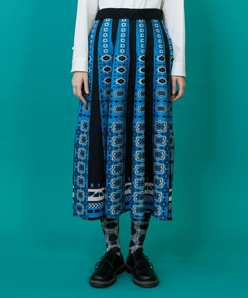 FRAPBOIS(フラボア)の「タイルニット スカート(スカート・レディース・ネイビー/ブラック・1)」の2枚目の写真