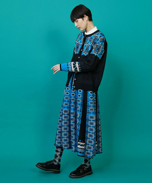 FRAPBOIS(フラボア)の「タイルニット スカート(スカート・レディース・ネイビー/ブラック・1)」の11枚目の写真