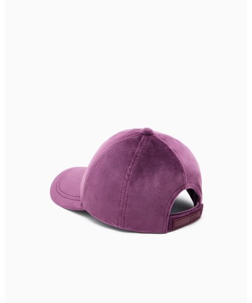 EMPORIO ARMANI EA7(エンポリオアルマーニイーエーセブン)の「【エンポリオ アルマーニ EA7】Athletic Velour ベースボールキャップ(キャップ・レディース・ボルドー・FREE)」の2枚目の写真
