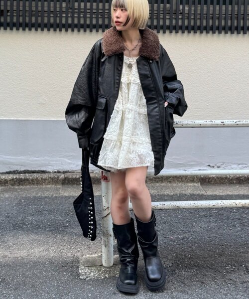 w closet（ダブルクローゼット）の「【25AW】ベルト付カバーミドルブーツ（ブーツ・レディース・ブラック/ベージュ/ブラウン・SMALL/LARGE/MEDIUM）」の17枚目の写真