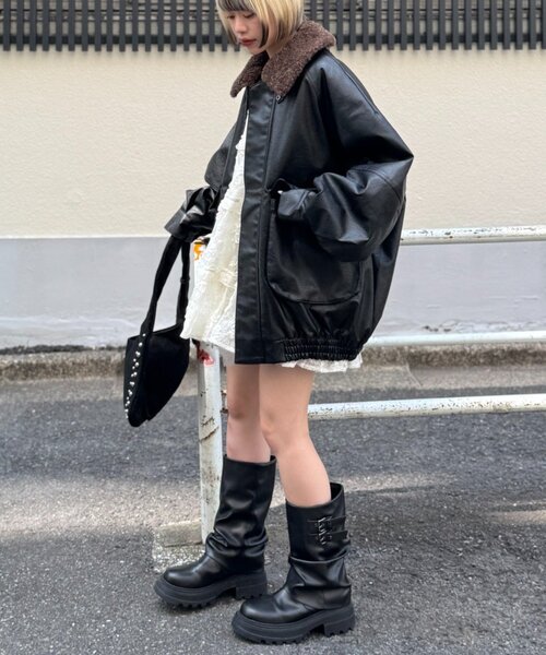 w closet（ダブルクローゼット）の「【25AW】ベルト付カバーミドルブーツ（ブーツ・レディース・ブラック/ベージュ/ブラウン・SMALL/LARGE/MEDIUM）」の18枚目の写真