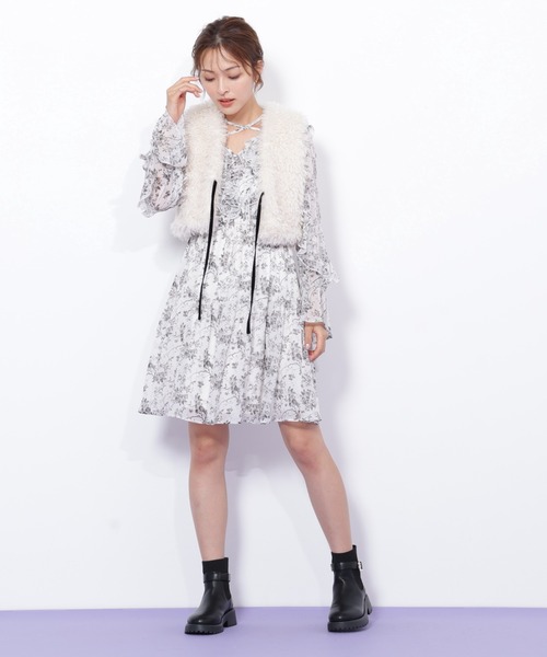 JILL by JILL STUART(ジルバイジルスチュアート)の「◇リボン付きボアベスト(ベスト・レディース・ブラウン/ホワイト・FREE)」の16枚目の写真