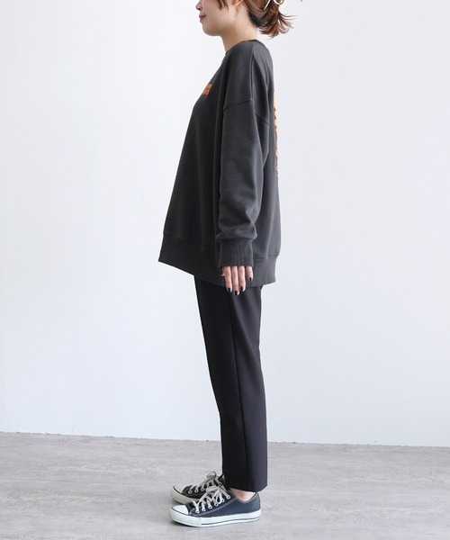 reca(レカ)の「お散歩フレンズロゴ発泡プリント&刺繍BIGスウェット(スウェット・レディース・チャコールグレー/ブルー/オートミール/キナリ・FREE)」の8枚目の写真