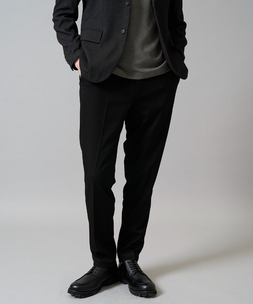 a.v.v（アーヴェヴェ）の「【春の通勤におすすめ/イージーケア/洗濯機で洗える】デニムライクストレッチスラックス〈ON/OFF SERIES〉（その他パンツ・メンズ・チャコールグレー/ネイビー/ブラック・44/48/50/46）」の2枚目の写真