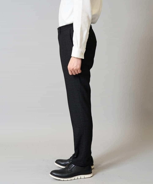 a.v.v（アーヴェヴェ）の「【春の通勤におすすめ/イージーケア/洗濯機で洗える】デニムライクストレッチスラックス〈ON/OFF SERIES〉（その他パンツ・メンズ・チャコールグレー/ネイビー/ブラック・44/48/50/46）」の4枚目の写真