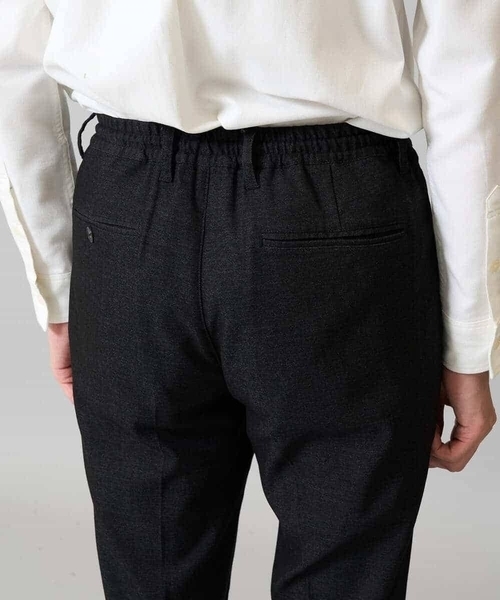 a.v.v（アーヴェヴェ）の「【春の通勤におすすめ/イージーケア/洗濯機で洗える】デニムライクストレッチスラックス〈ON/OFF SERIES〉（その他パンツ・メンズ・チャコールグレー/ネイビー/ブラック・44/48/50/46）」の8枚目の写真