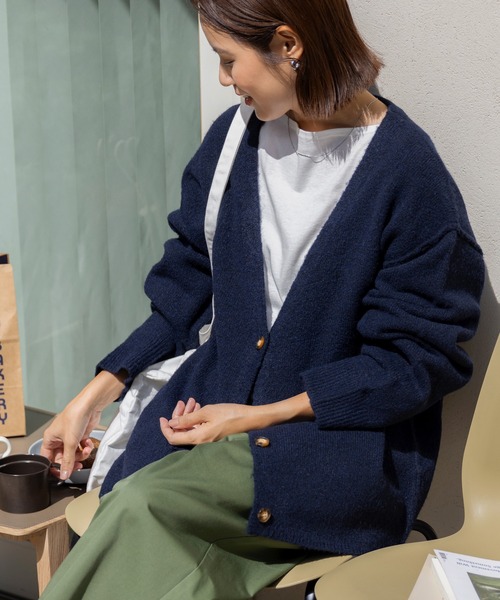 ブライスアウトフィット　ニットカーディガンとサロペット　ブラウンxピンストライプ ブライスアウトフィット ニットカーディガンとサロペット