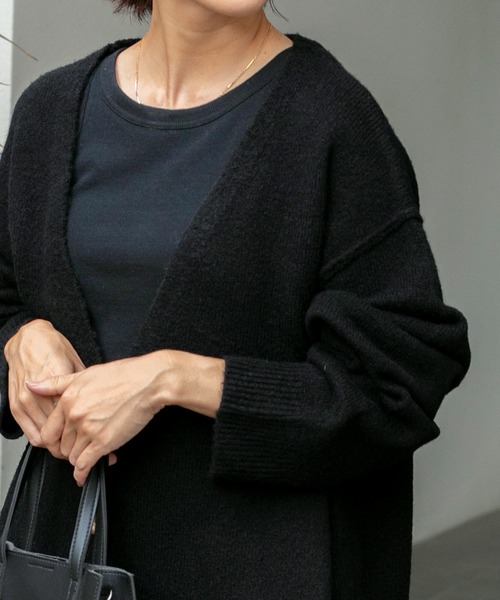 THE CRAFT CREW PRODUCTS(ザクラフトクループロダクツ)の「ウォッシャブル オーバーサイズ Vネックニットカーディガン / 静電気防止【THE CRAFT CREW PRODUCTS】(カーディガン/ボレロ・レディース・マスタード/ネイビー/ライトグレー/ワイン系/ブラウン系/ブラック/アイボリー・L/M)」の14枚目の写真