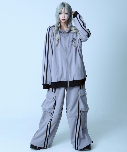 REFLEM(レフレム)の「『REFLEM/レフレム』バックプリントトラックジャージ(ジャージ・レディース・ブラック×ホワイト/グレー/ブラック×パープル・M/L)」の4枚目の写真