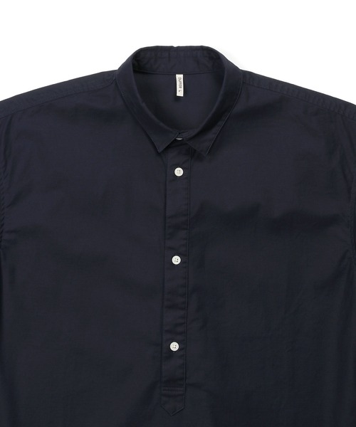 The DUFFER of ST.GEORGE（ザダファーオブセントジョージ）の「SHORT COLLAR PO SHIRT：バックサテン ショートカラー プルオーバーシャツ（シャツ/ブラウス・メンズ・ライトブルー/ネイビー/チャコールグレー/ブラック・X-LARGE/LARGE/MEDIUM/SMALL）」の12枚目の写真