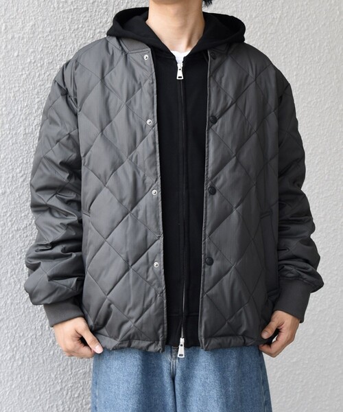TAION(タイオン)の「【SHIPS any別注】TAION:〈手洗い可能〉ダイヤキルト スピンドル ダウン ブルゾン 25AW◇(ブルゾン・メンズ・ダークグレー/ブラック・SMALL/MEDIUM/LARGE/X-LARGE)」の13枚目の写真
