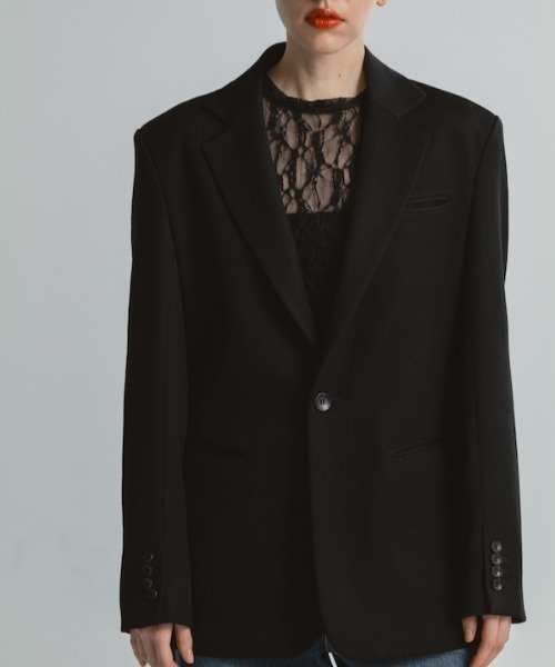 CINOH(チノ)の「CAVARLY TWILL BACK BUTTON JACKET(テーラードジャケット・レディース・ブラック/ブラウン・38)」の8枚目の写真