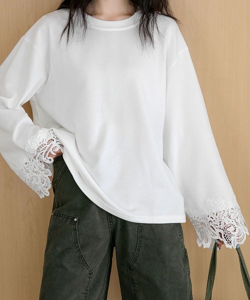 LOWO(ロワ)の「レーススリーブ カットソー(Tシャツ/カットソー・レディース・オフホワイト/ブラック・FREE)」の4枚目の写真