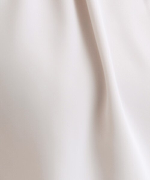 SHOO・LA・RUE（シューラルー）の「【洗濯機可/S-3L】上品で華やか スタンドフリルブラウス（シャツ/ブラウス・レディース・オフホワイト/ライトベージュ/ブラック・01/02/03/04/05）」の13枚目の写真