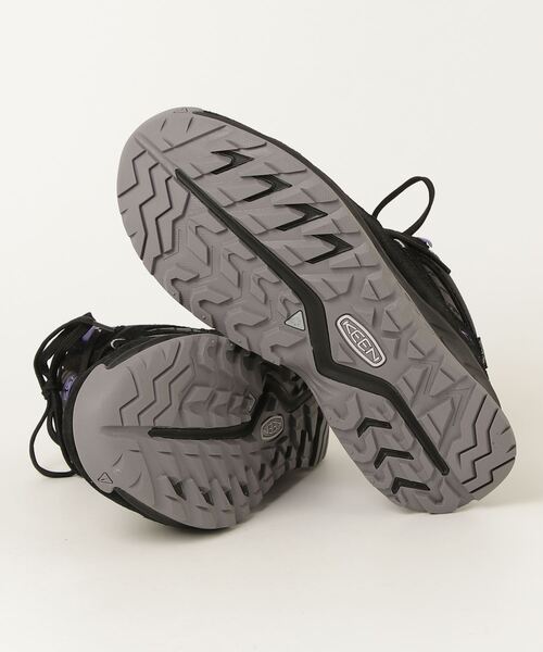 KEEN(キーン)の「HIGHTRAIL MID POLAR / ハイトレイル ミッド ポーラー / レディース 防水ハイキングシューズ(ブーツ・レディース・ブラック系その他・25.5cm/26cm/25cm/23cm/22.5cm/23.5cm/24.5cm/24cm)」の3枚目の写真