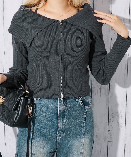 GORGE(ゴージ)の「《デカ衿×ホルターネック》レディース リブニット ジップカーデ ショート丈 秋冬春(ニット/セーター・レディース・ブラック/オフホワイト/チャコール・F)」の3枚目の写真