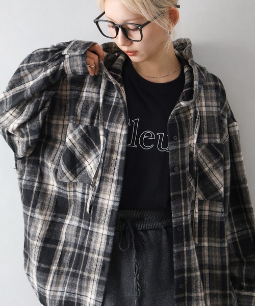 SpRay（スプレイ）の「起毛チェックフードＢＩＧシャツ（シャツ/ブラウス・レディース・ブルー/ブラック×ホワイト/ブラウン/ブラック・FREE）」の2枚目の写真