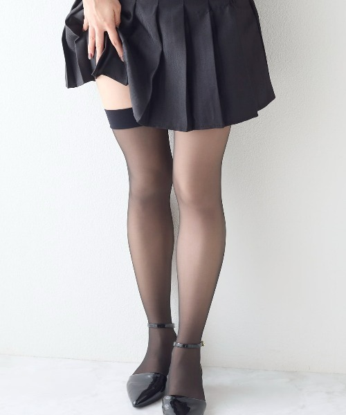 tutuanna(チュチュアンナ)の「まるで素肌のようなフェイクタイツクリア美脚80デニール(オーバーニー丈)(ソックス/靴下・レディース・ベージュ系3/ベージュ系7・M)」の1枚目の写真