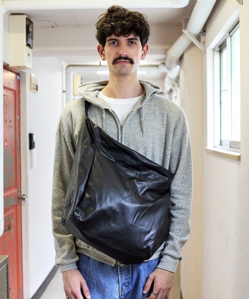 BAICYCLON by Bagjack（バイシクロン バイ バグジャック）の「【BAICYCLON by bagjack】SHOULDER BAG（SYNTHETIC LEATHER）（ショルダーバッグ・メンズ・ブラック・FREE）」の6枚目の写真