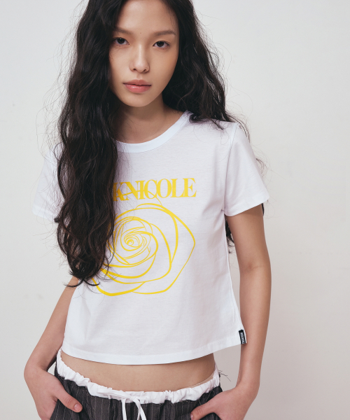 NICK&NICOLE（ニックアンドニコール）の「ROSE SIGNATURE CROP TOP_WHITE YELLOW（Tシャツ/カットソー・レディース・その他・FREE）」の2枚目の写真
