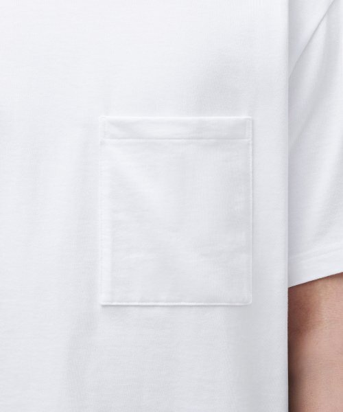 MUSINSA STANDARD（ムシンサスタンダード）の「リラックスフィットクルーネックポケットTシャツ[ホワイト]（Tシャツ/カットソー・メンズ・その他・XX-LARGE/XXX-LARGE/SMALL/MEDIUM/LARGE/X-LARGE）」の6枚目の写真