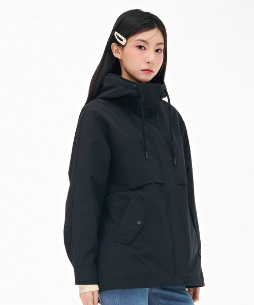 CHASECULT（チェイスカルト）の「女性フードサファリジャンパー-ブラック（ミリタリージャケット・レディース・ブラック・90/85）」の3枚目の写真