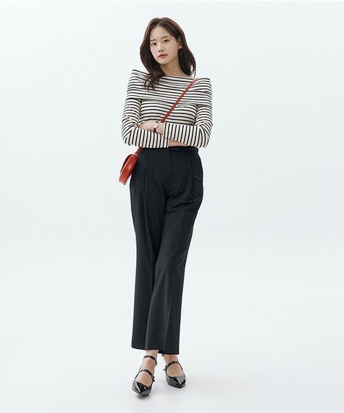 MUSINSA STANDARD WOMAN（ムシンサスタンダードウーマン）の「[クールタンダード] ウィメンズ ローウエスト ディープタック ワイド ヒドゥンバンディング スラックス [ブラック]（スラックス・レディース・その他・34/32/30/31/26/27/28/29/25/24）」の9枚目の写真