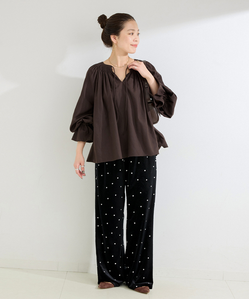 B.C STOCK（ベーセーストック）の「ウォッシャブル / ギャザーネックボリュームブラウス（シャツ/ブラウス・レディース・ブラウン/ホワイト/ベージュ・FREE）」の12枚目の写真