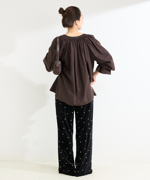 B.C STOCK（ベーセーストック）の「ウォッシャブル / ギャザーネックボリュームブラウス（シャツ/ブラウス・レディース・ブラウン/ホワイト/ベージュ・FREE）」の14枚目の写真