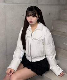 Lae（レイ）の「ラインストーンフェイクファーカラージャケット（テーラードジャケット）」