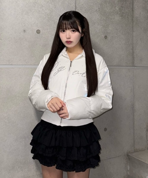 Lae（レイ）の「ラインストーンフェイクファーカラージャケット（テーラードジャケット・レディース・ブラック/ホワイト・SMALL/MEDIUM）」の3枚目の写真