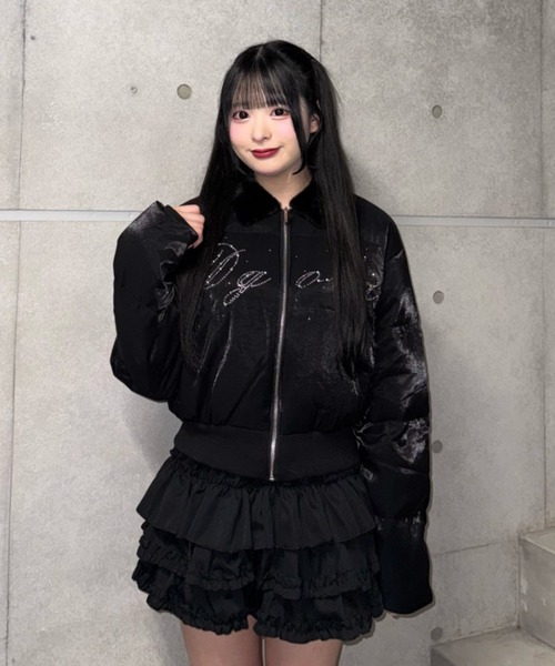Lae（レイ）の「ラインストーンフェイクファーカラージャケット（テーラードジャケット・レディース・ブラック/ホワイト・SMALL/MEDIUM）」の6枚目の写真
