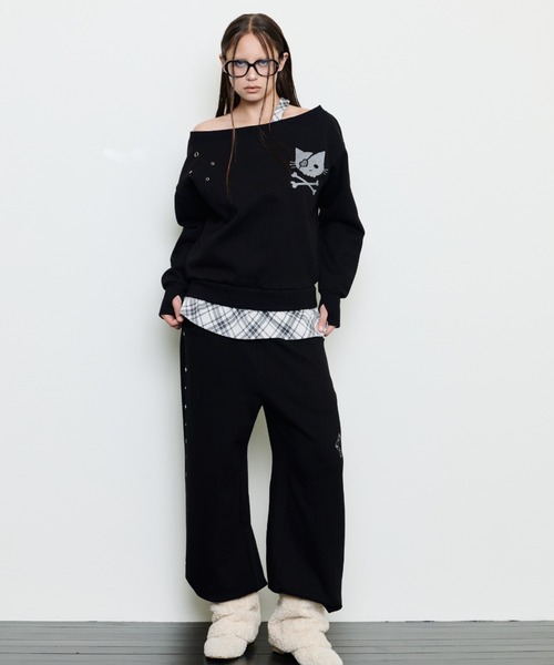 LUVISTRUE(ラヴイズトゥルー)の「EV GLITTER PRINTED TRAINING PANTS(スウェットパンツ・レディース・チャコール/ブラック/ブラウン・FREE)」の4枚目の写真
